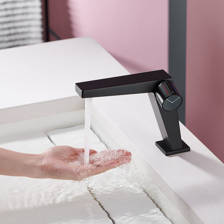 BLIOTE Clock-Shaped Faucet faucet accessory detail