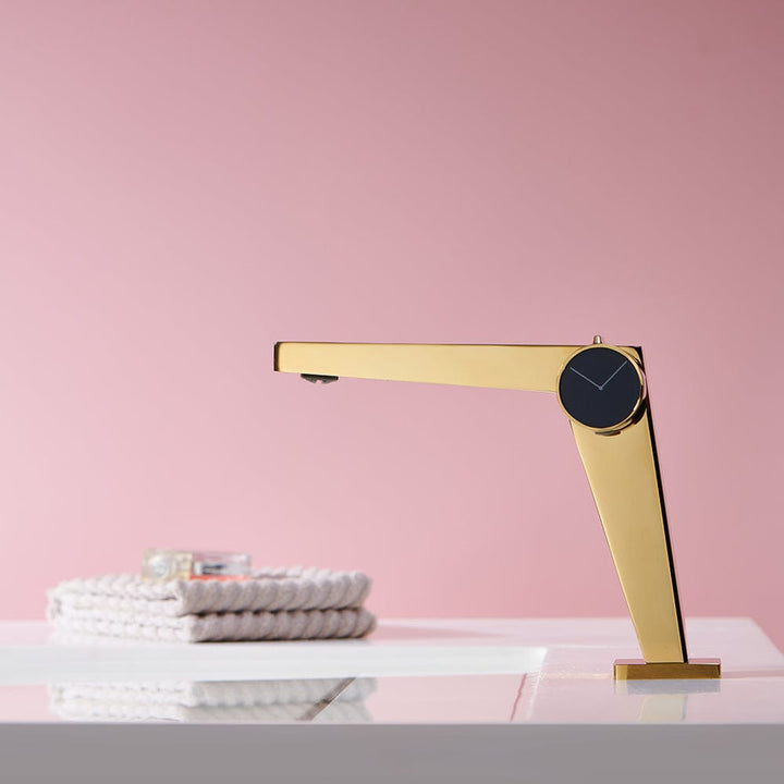BLIOTE Clock-Shaped Faucet faucet detail view